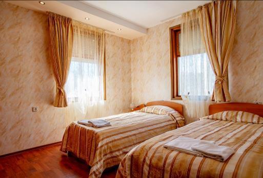 Hotel Раѝ Hisarya Exterior foto